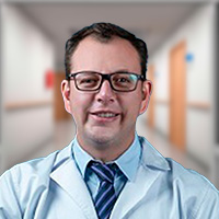 Dr. Fernando Enrique Guzmán García, Cirujano Urólogo - Uro-oncólogo en Loja