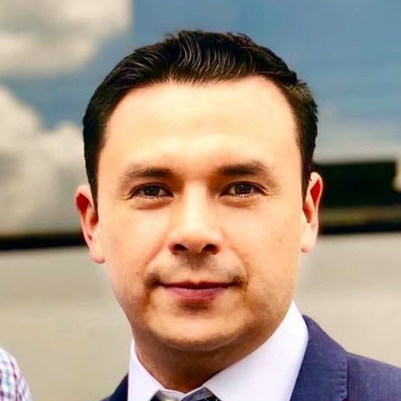 Dr. Luis Alberto Freire Semanate, Oftalmólogo en Quito